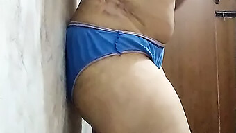 Pareja India Amateur Disfruta De Un Masaje Sensual Y Placer Oral En Casa