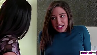 Milf Abella Danger Và Mẹ Kế Chia Sẻ Kỹ Thuật Phun Nước