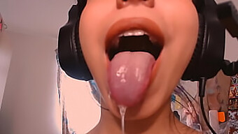 De ultieme verzameling van Ahegao's spugende fetisj - Anime schoonheden met slordige deepthroats