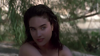 Jennifer Connelly In De Heetste 1990 Spot Performance