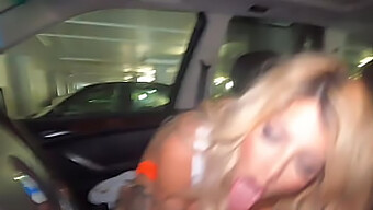 Tattooed Hooters server gives a car blowjob for extra money