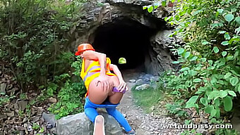 Claudia Macc'S Outdoor Solo Session With Piss Play And Fingering