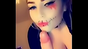 Amatérska Tínedžerka Amelia Skye Si Užíva Halloween S Vášnivým Kurva A Sedením Na Tvári