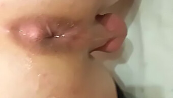 Büyük Bir Dildo Ile Fisting: Bdsm Kölesinin Hazırlığı